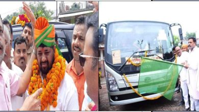 Photo of केन्द्रीय मंत्री कौशल किशोर का ब्लॉक प्रमुख ओमप्रकाश शुक्ला बिन्देश्वरी ने पगड़ी पहनाकर किया स्वागत