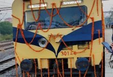Photo of बनारस स्टेशन से शनिवार को रवाना होगी प्रदेश की पहली स्लीपर वंदे भारत