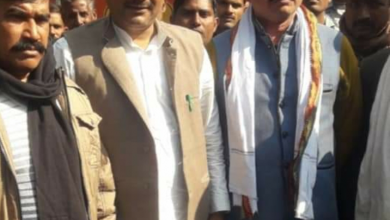 Photo of बंथरा में दर्जनों गांवों को राष्ट्रीय राजमार्ग से जोड़ने वाली सड़क का बुरा हाल