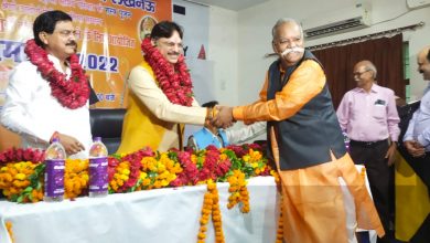Photo of बेमौसम हुई बरसात में किसानों की मदद के लिए आगे आये किसान नेता शिव कुमार सिंह चौहान