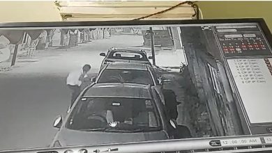 Photo of चोरों ने पार की लग्जरी कार, संदिग्ध परिस्थितियों में पेंड़ से लटकता मिला युवक का शव
