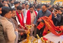 Photo of निगोहां में ग्राम सभा क्रिकेट टूनामेंट का उपमुख्यमंत्री बृजेश पाठक ने फीता काटकर उद्घाटन