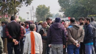 Photo of दुर्घटना में मृत युवक युवती के शव गांव पहुंचने पर मचा हाहाकार