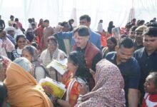 Photo of विधायक डॉ. राजेश्वर सिंह ने सरोजनीनगर के प्रबुद्धजनों संग किया चाय पर चौपाल