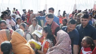 Photo of विधायक डॉ. राजेश्वर सिंह ने सरोजनीनगर के प्रबुद्धजनों संग किया चाय पर चौपाल