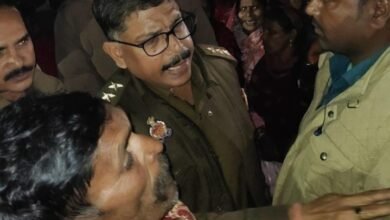 Photo of पत्नी से झगड़े के बाद नाराज पति ने फांसी लगाकर दी जान